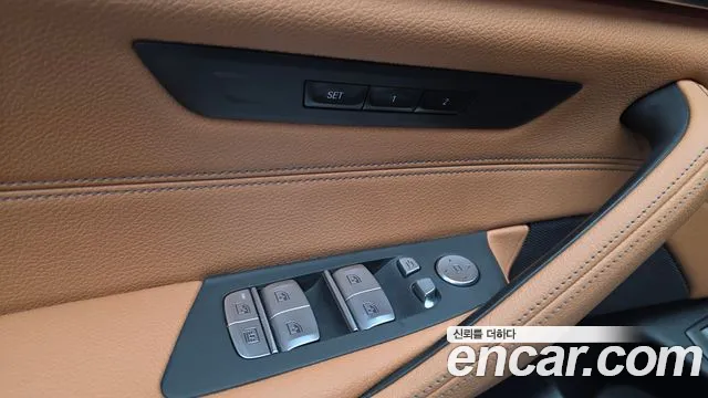 BMW 5 Series G30 — Фото автомобиля 27