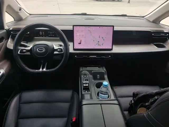 GAC Trumpchi E8 — Фото автомобиля 9