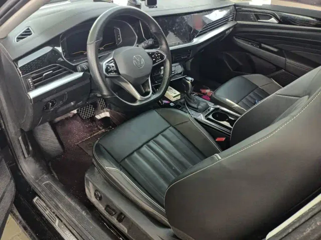 Volkswagen Passat — Фото автомобиля 16