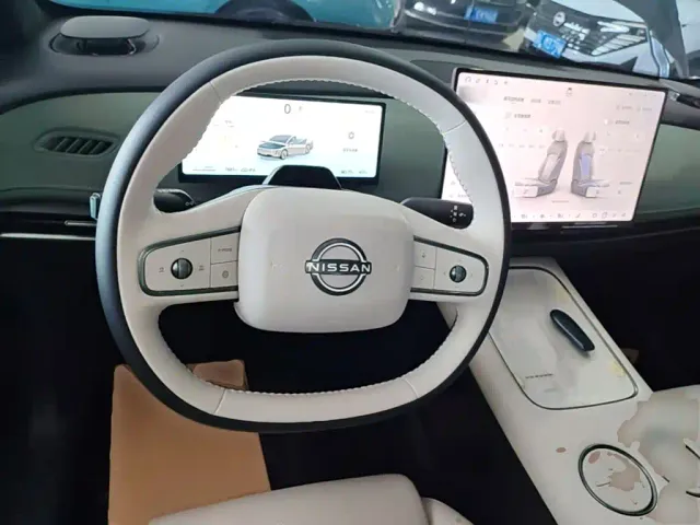 Nissan N7 — Фото автомобиля 10