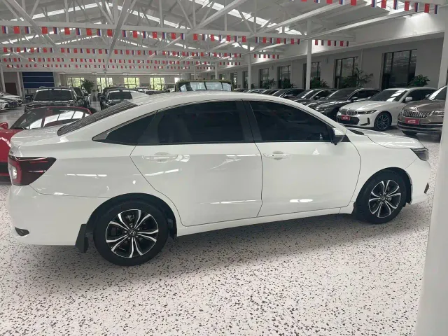 Honda Crider — Фото автомобиля 8