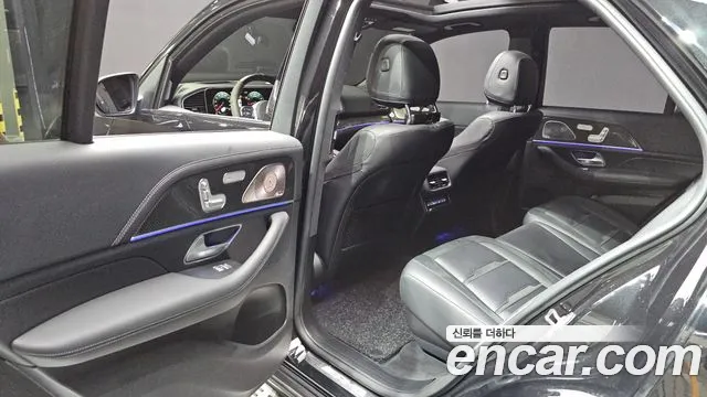 Mercedes-Benz GLE-Class — Фото автомобиля 18