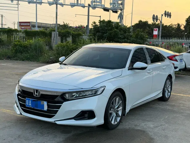 Фотография автомобиля — Honda Accord