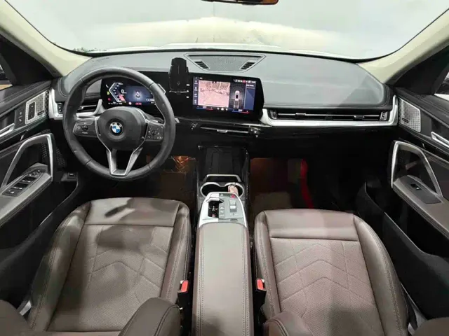 BMW X1 — Фото автомобиля 3