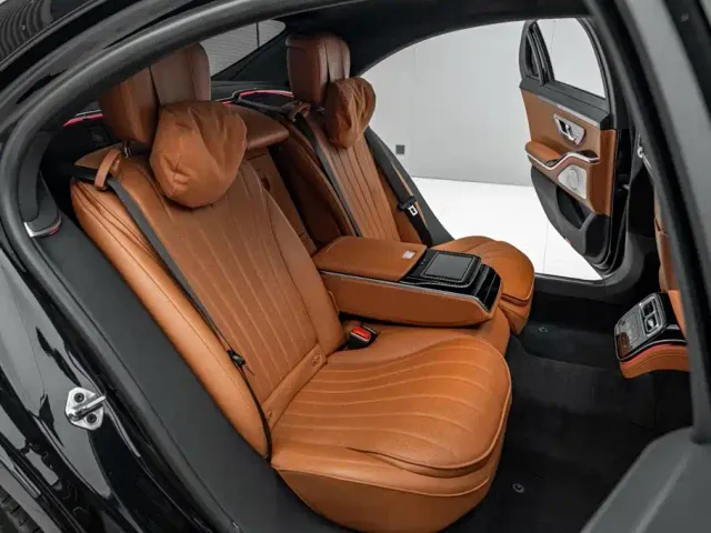 Mercedes-Benz S-Class — Фото автомобиля 23