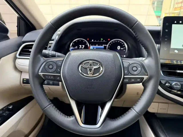 Toyota Camry — Фото автомобиля 16