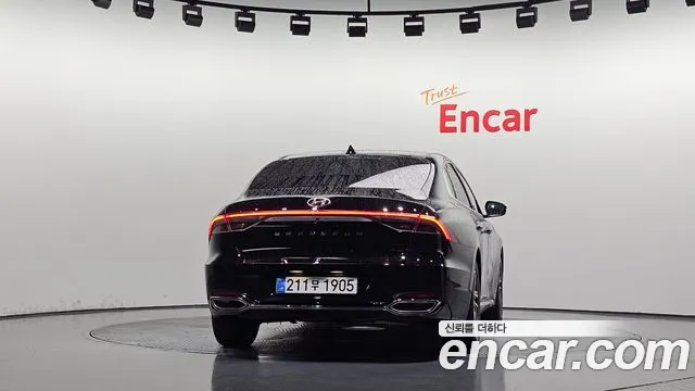 Hyundai Grandeur New — Фото автомобиля 4
