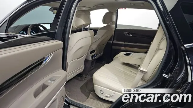 Genesis GV80 2.5T Бензин AWD — Фото автомобиля 3