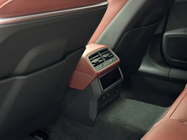 Audi A7L — Фото автомобиля 16