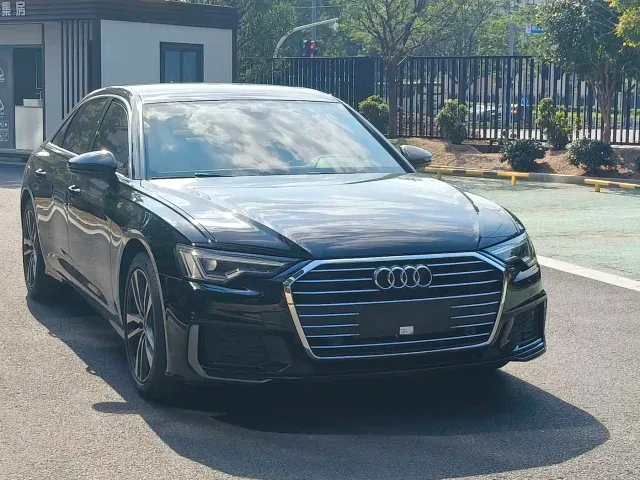 Audi A6L — Фото автомобиля 3