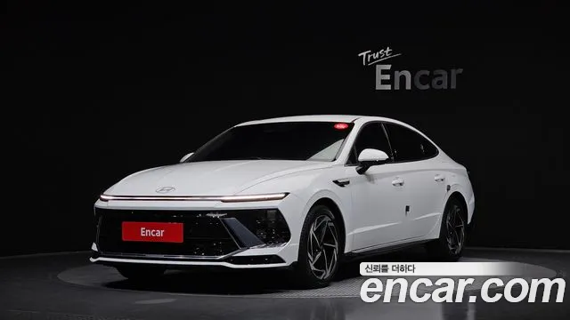 Фотография автомобиля — Hyundai Sonata DN8