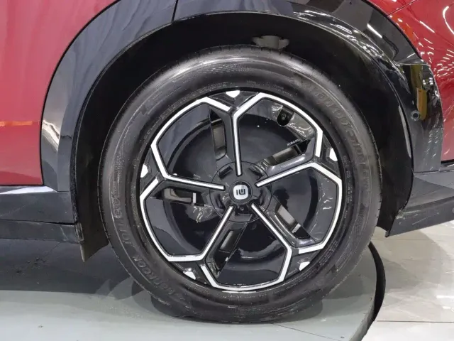 Xiaomi Auto Xiaomi YU7 — Фото автомобиля 21