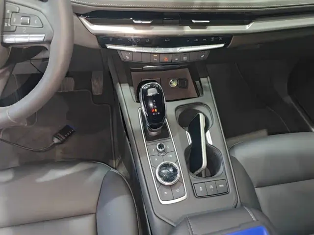 Cadillac XT4 — Фото автомобиля 13
