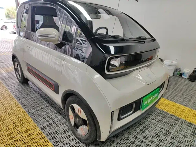 Baojun KiWi EV — Фото автомобиля 3