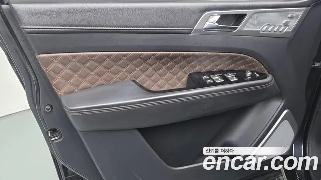 KG_Mobility_Ssangyong Rexton — Фото автомобиля 22