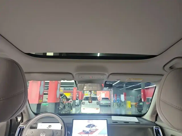 Leapmotor B10 — Фото автомобиля 17