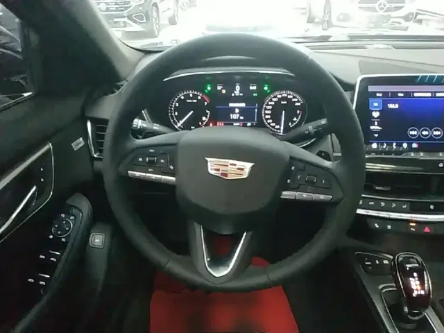 Cadillac CT5 — Фото автомобиля 10