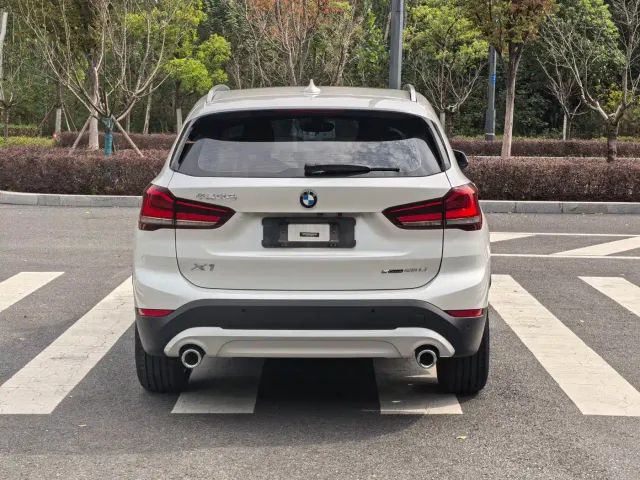 BMW X1 — Фото автомобиля 8
