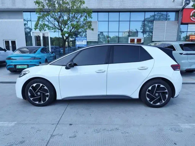Volkswagen ID.3 — Фото автомобиля 7