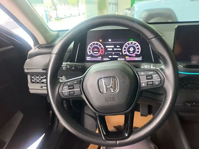 Honda Accord — Фото автомобиля 6