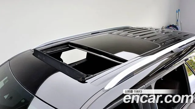 Ford Explorer — Фото автомобиля 12