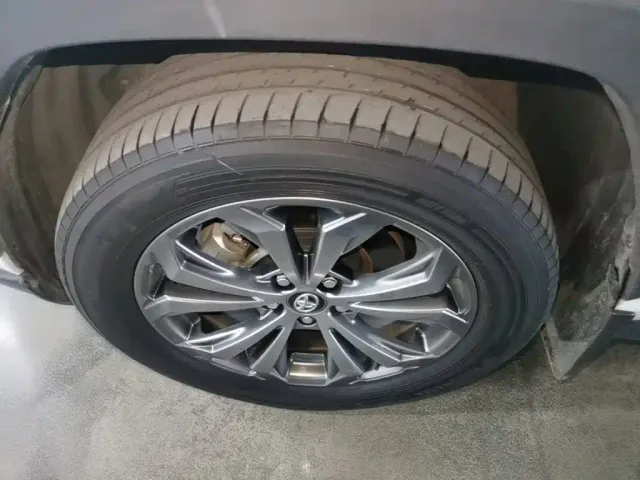 Toyota RAV4 — Фото автомобиля 22