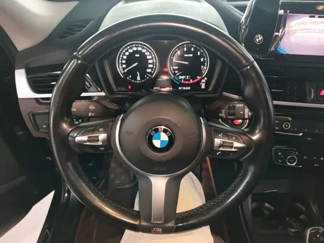 BMW X1 — Фото автомобиля 10