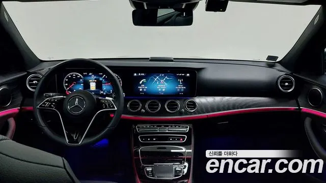 Mercedes-Benz E-Class — Фото автомобиля 7