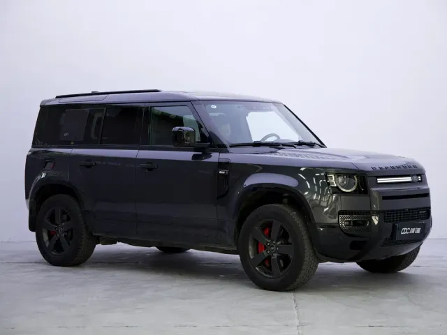 Land Rover Defender — Фото автомобиля 2