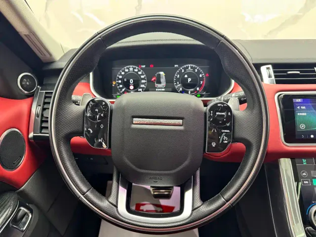 Land Rover Range Rover Sport — Фото автомобиля 10