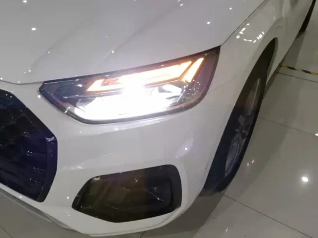 Audi Q5L — Фото автомобиля 23