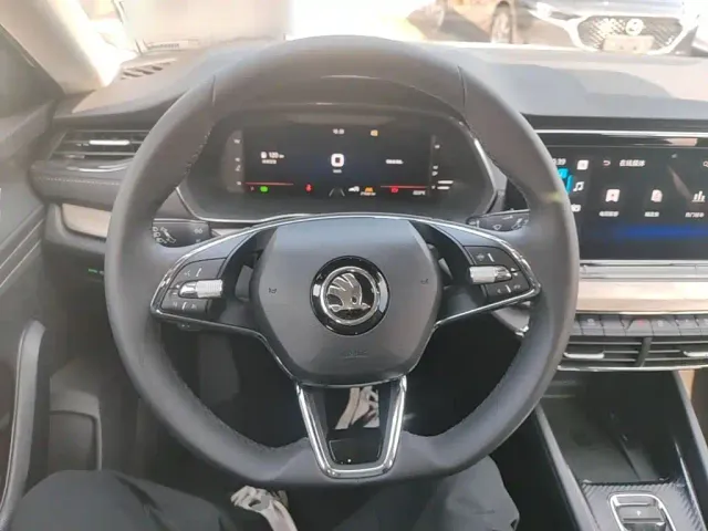 Skoda Octavia — Фото автомобиля 10