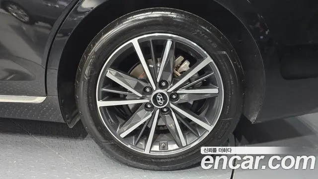 Hyundai Grandeur Новый Grandeur IG — Фото автомобиля 20
