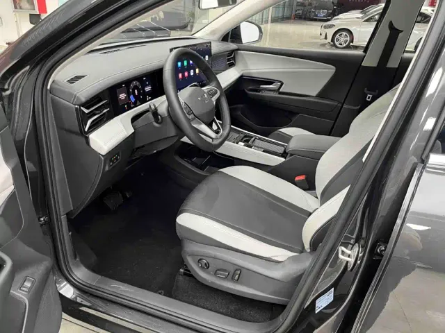 Jetta VS8 — Фото автомобиля 15