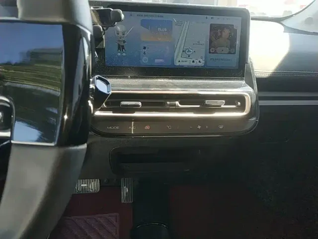 Baojun KiWi EV — Фото автомобиля 12