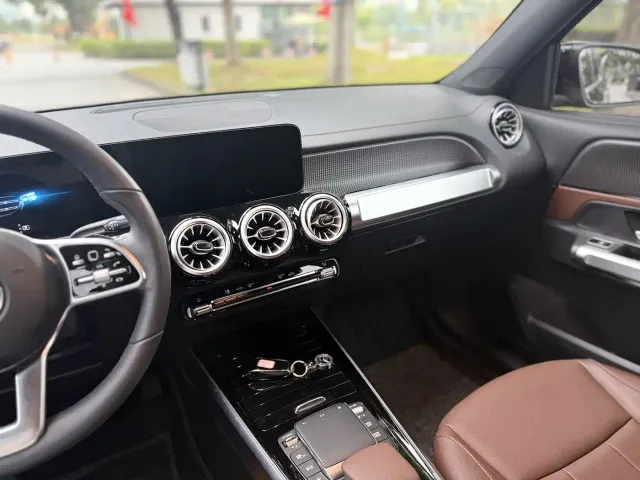 Mercedes-Benz GLB-Class — Фото автомобиля 12