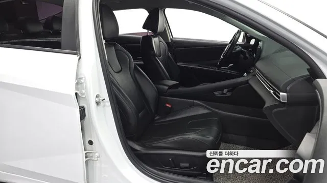 Hyundai Avante CN7 — Фото автомобиля 17