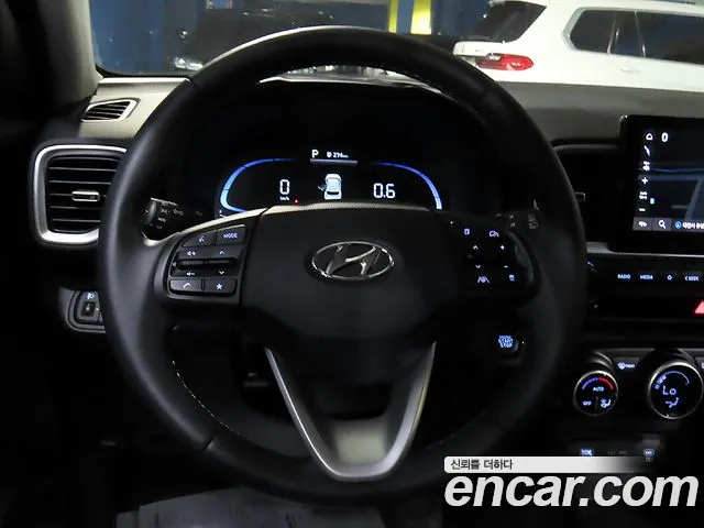 Hyundai Venue — Фото автомобиля 10