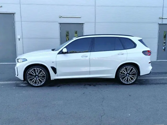 BMW X5 — Фото автомобиля 3