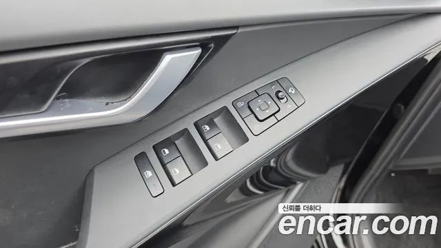 Kia Niro — Фото автомобиля 17