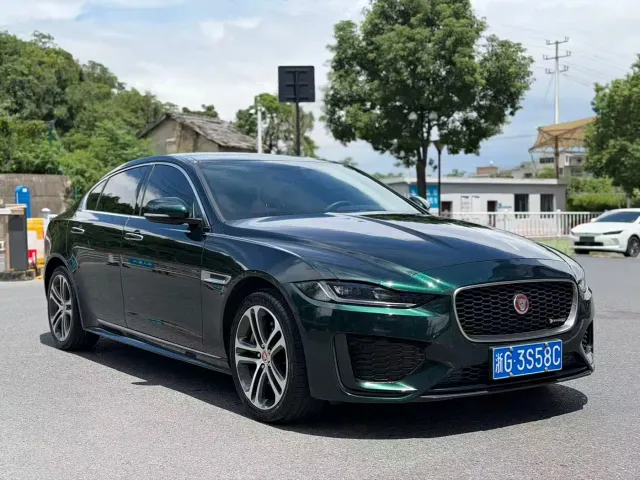 Jaguar XEL — Фото автомобиля 3