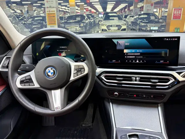 BMW i3 — Фото автомобиля 13
