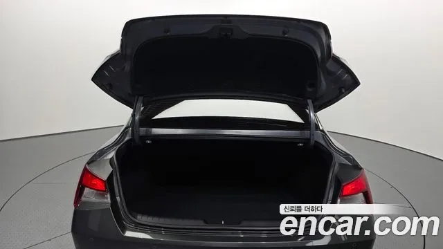 Hyundai AVANTE Avante (CN7) — Фото автомобиля 30
