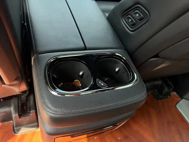 GAC Trumpchi E9 — Фото автомобиля 24