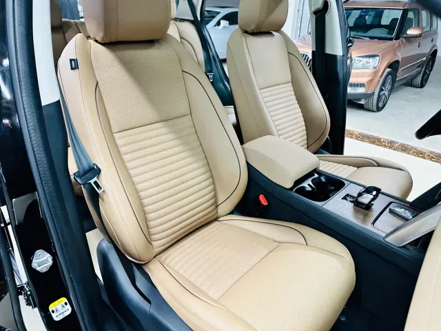Land Rover Discovery Sport — Фото автомобиля 27