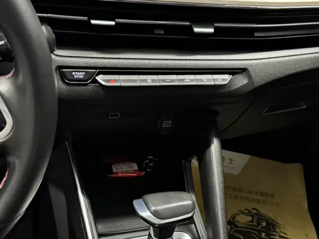 Geely Vision X3 — Фото автомобиля 8