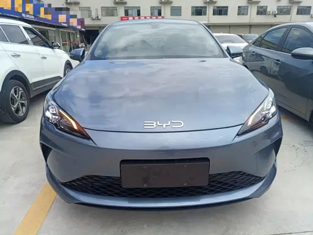 BYD Seal 05 DM-i — Фото автомобиля 2