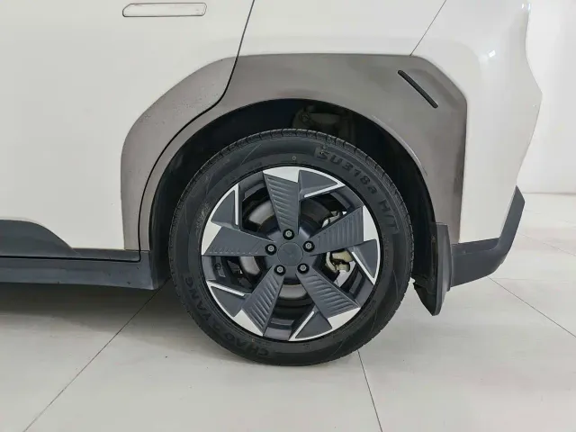 GAC Aion Y — Фото автомобиля 15