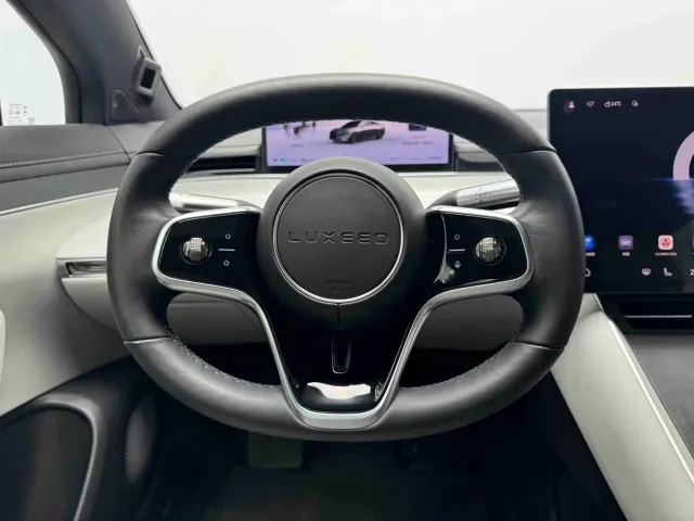 Luxeed S7 — Фото автомобиля 12