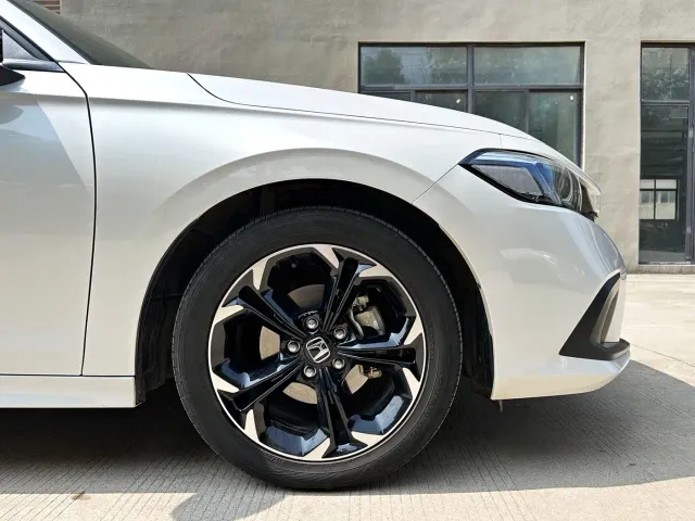 Honda Civic — Фото автомобиля 12